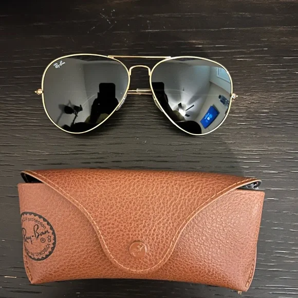 Ray-Ban | Accessories | Aviator Ray Ban Sunglasses In Gold  display picture 1